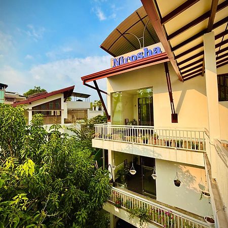 Nirosha Guest House 高尔 外观 照片
